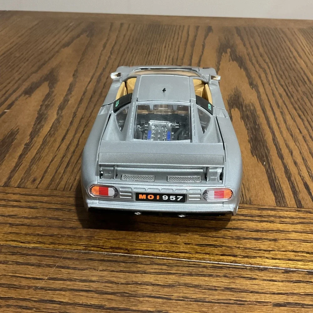 Bugatti Eb Die Cast Model Car with Black Undercarriage 1/18